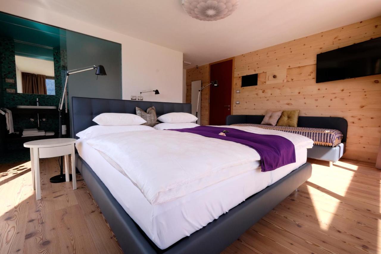 ヴィーゴ・ディ・ファッサ Fior Tamion Bed & Breakfast エクステリア 写真