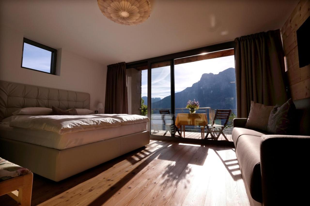 ヴィーゴ・ディ・ファッサ Fior Tamion Bed & Breakfast エクステリア 写真