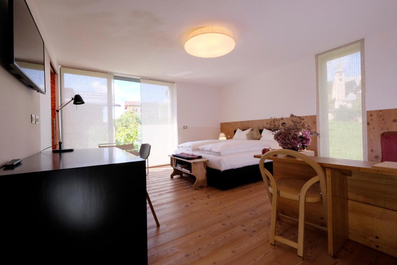 ヴィーゴ・ディ・ファッサ Fior Tamion Bed & Breakfast エクステリア 写真