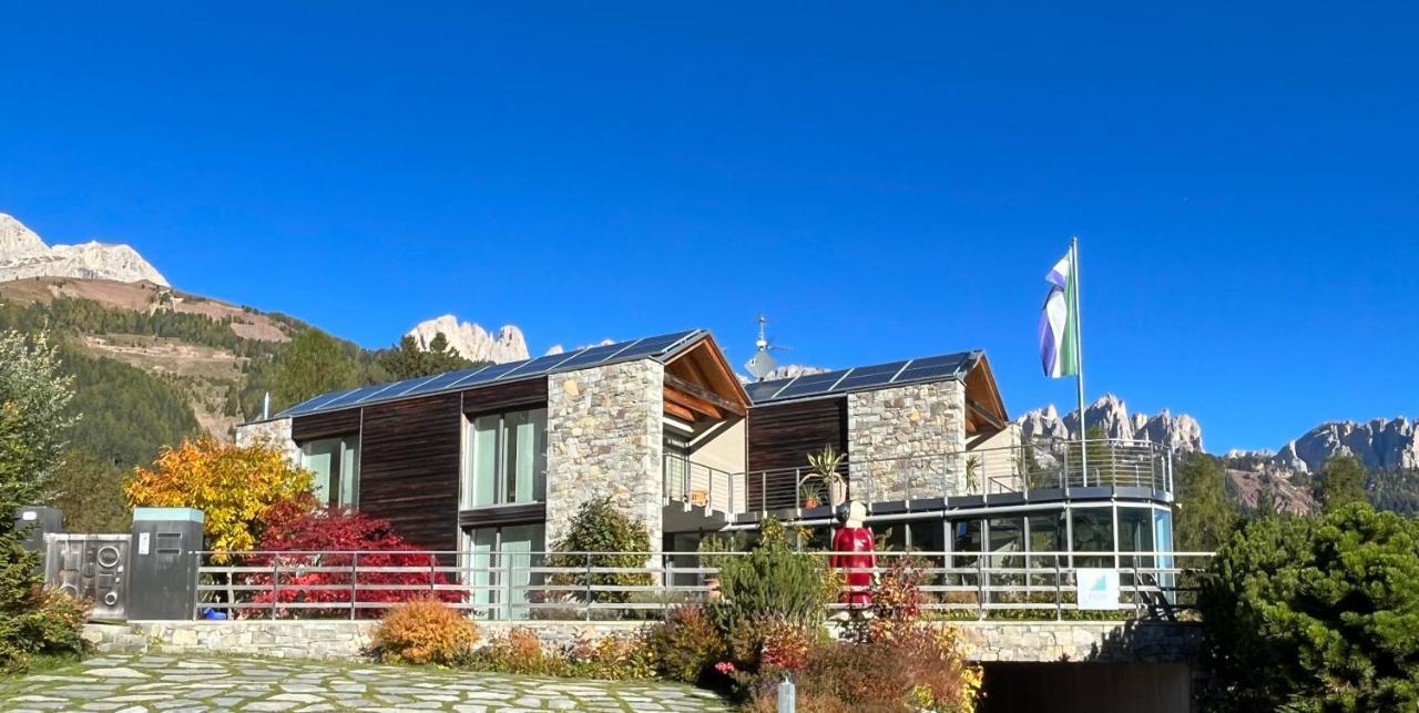 ヴィーゴ・ディ・ファッサ Fior Tamion Bed & Breakfast エクステリア 写真