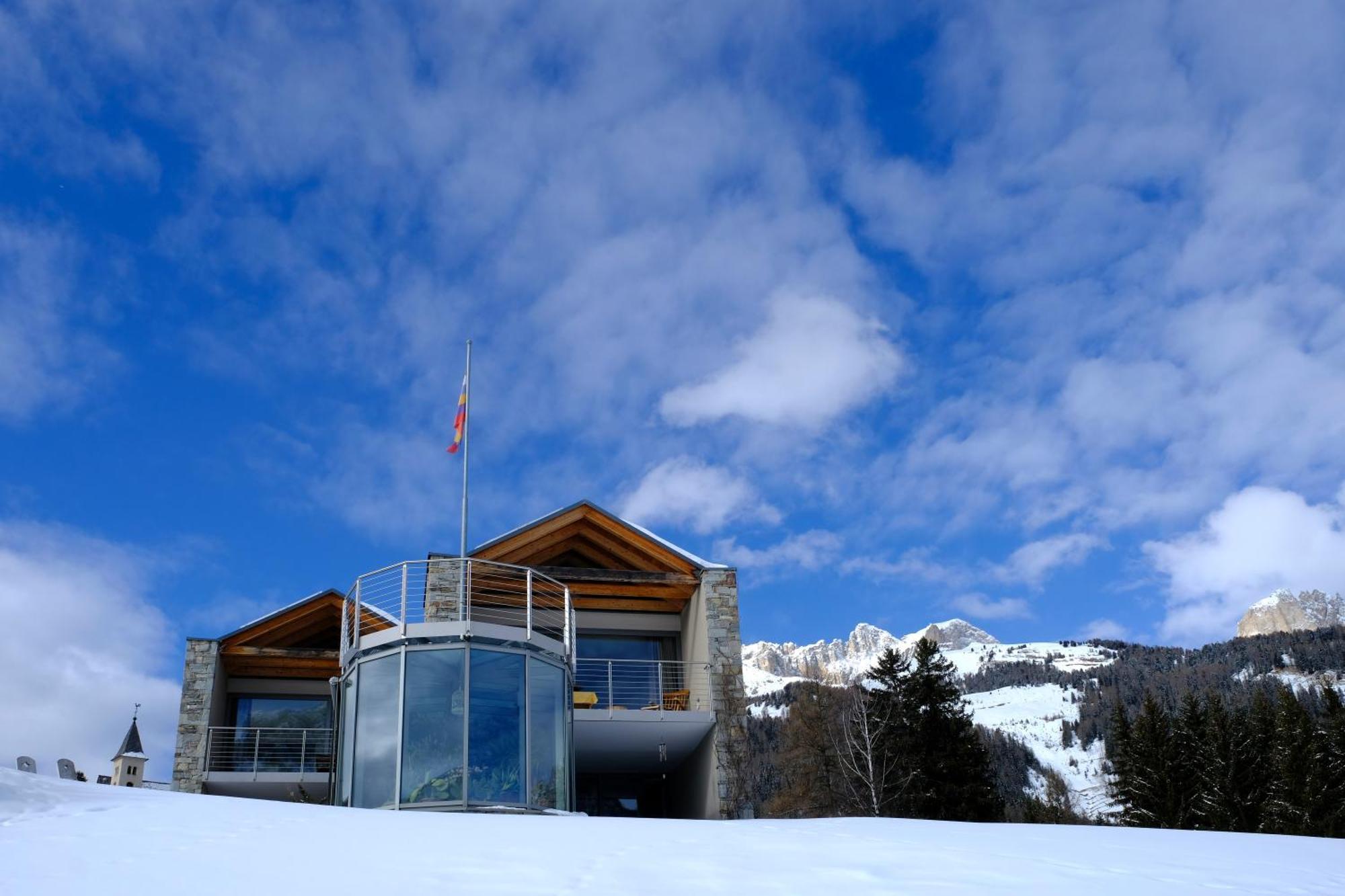 ヴィーゴ・ディ・ファッサ Fior Tamion Bed & Breakfast エクステリア 写真