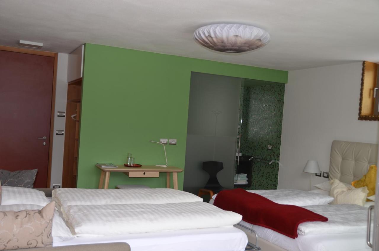 ヴィーゴ・ディ・ファッサ Fior Tamion Bed & Breakfast エクステリア 写真